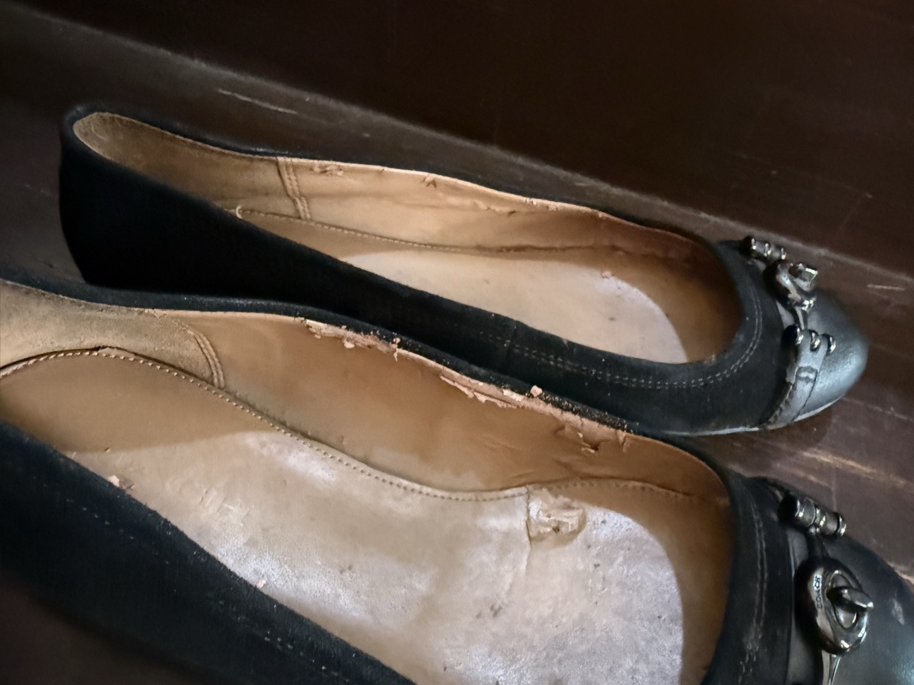 Closed-toe flat shoes (Coach New York). - Thumbnail 3