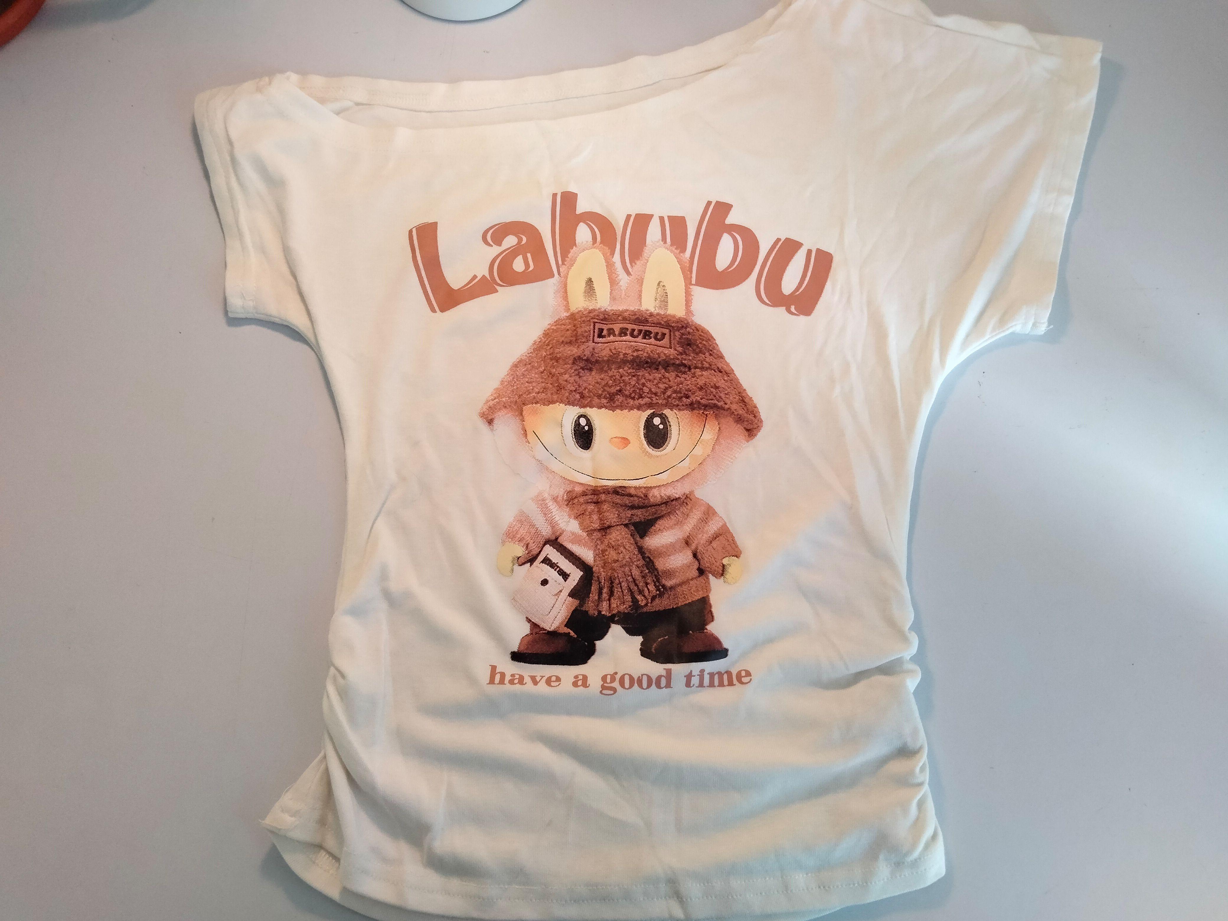 off-shoulder Labubu graphic Top - Thumbnail 2