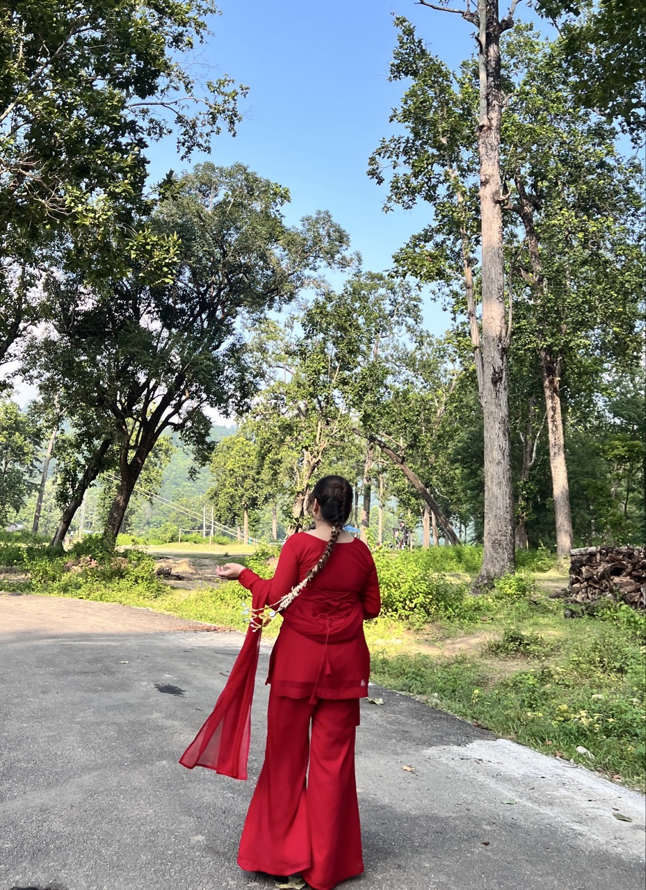 Red 90’s Kurti - Thumbnail 2