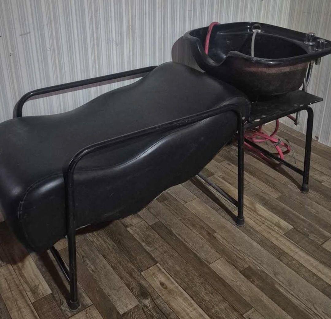 Beauty Parlour Furnitures - Thumbnail 2