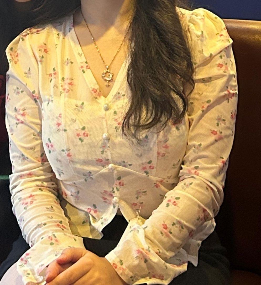 Floral Top - Thumbnail 4