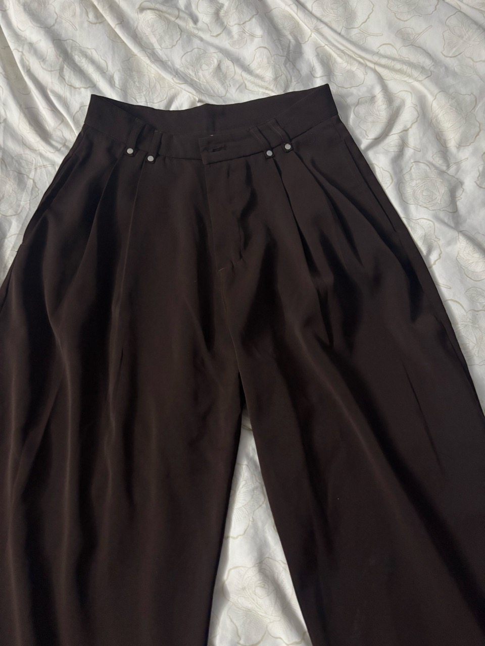 Baggy Pleated Pants - Thumbnail 2