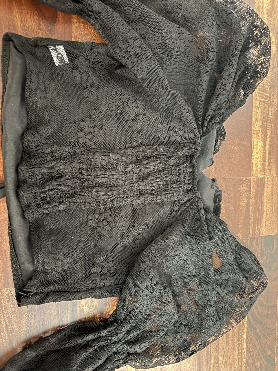 Crop Top - Thumbnail 2