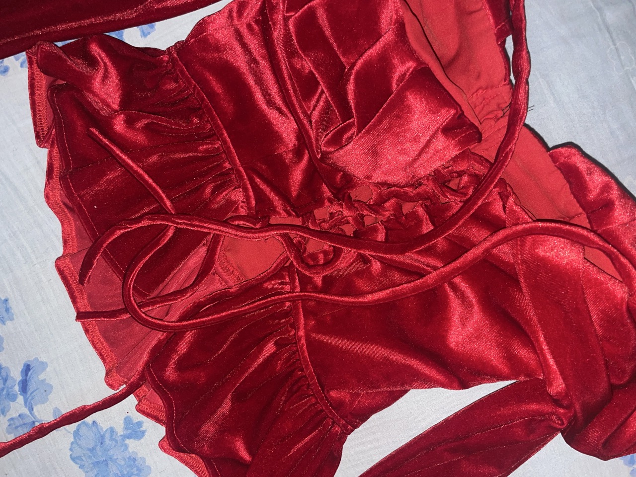 Belle Red Top - Thumbnail 4