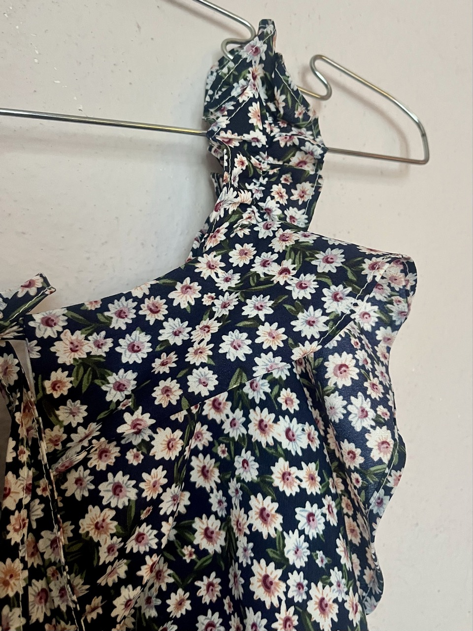 Floral Ruffle-Shoulder Dress - Thumbnail 4