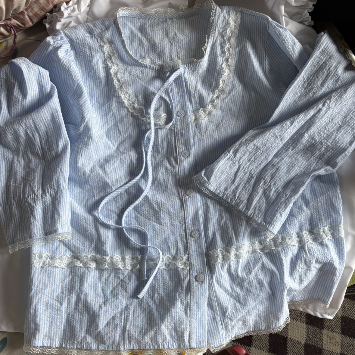 blue shirt