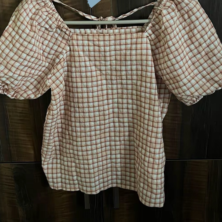 checkered orange puff sleeve top