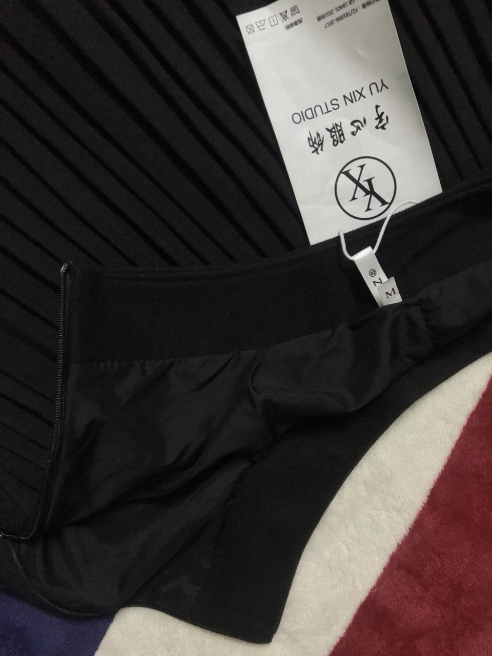 Pleated Skirt - Thumbnail 3