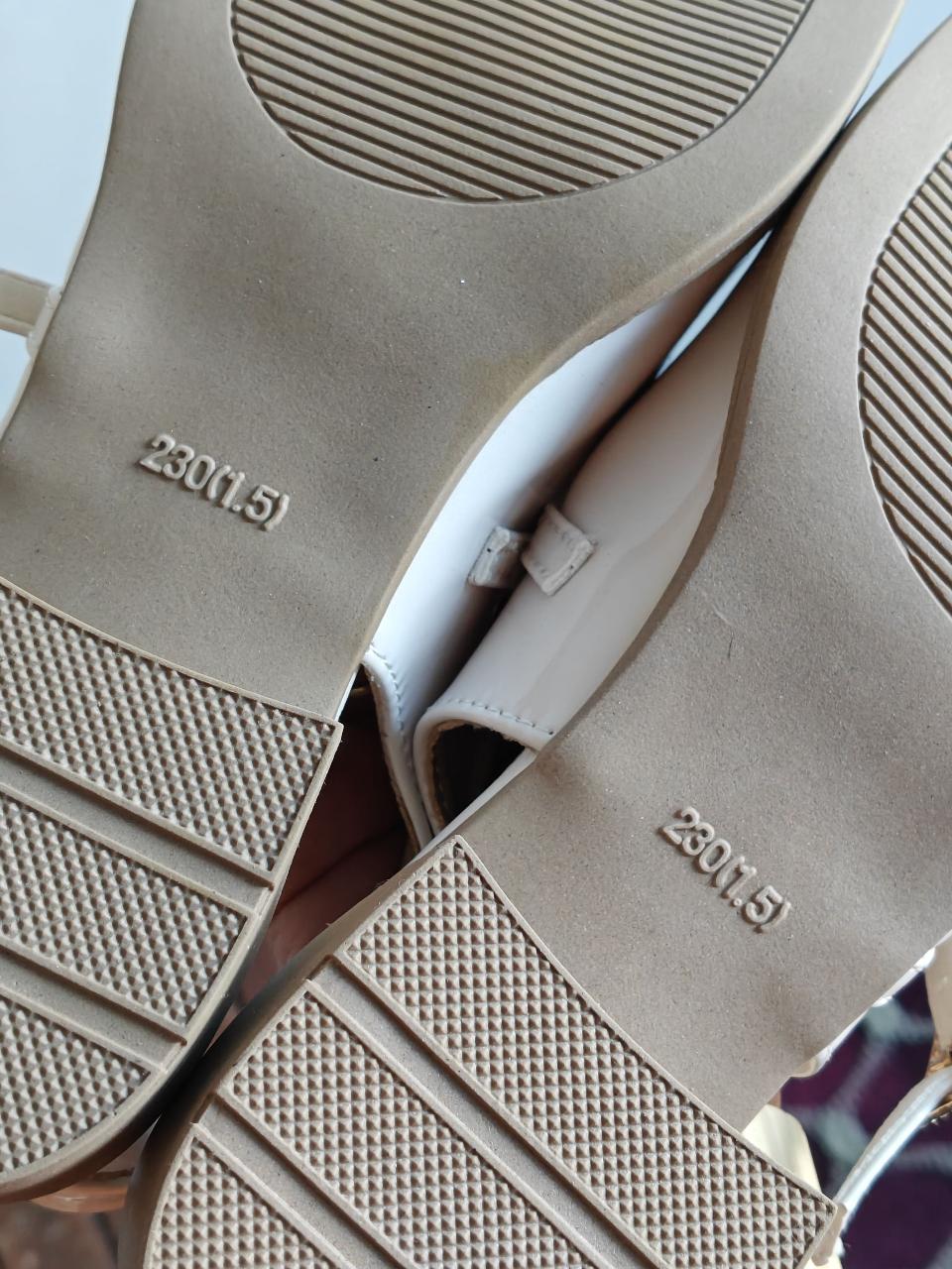 Heel - Thumbnail 3