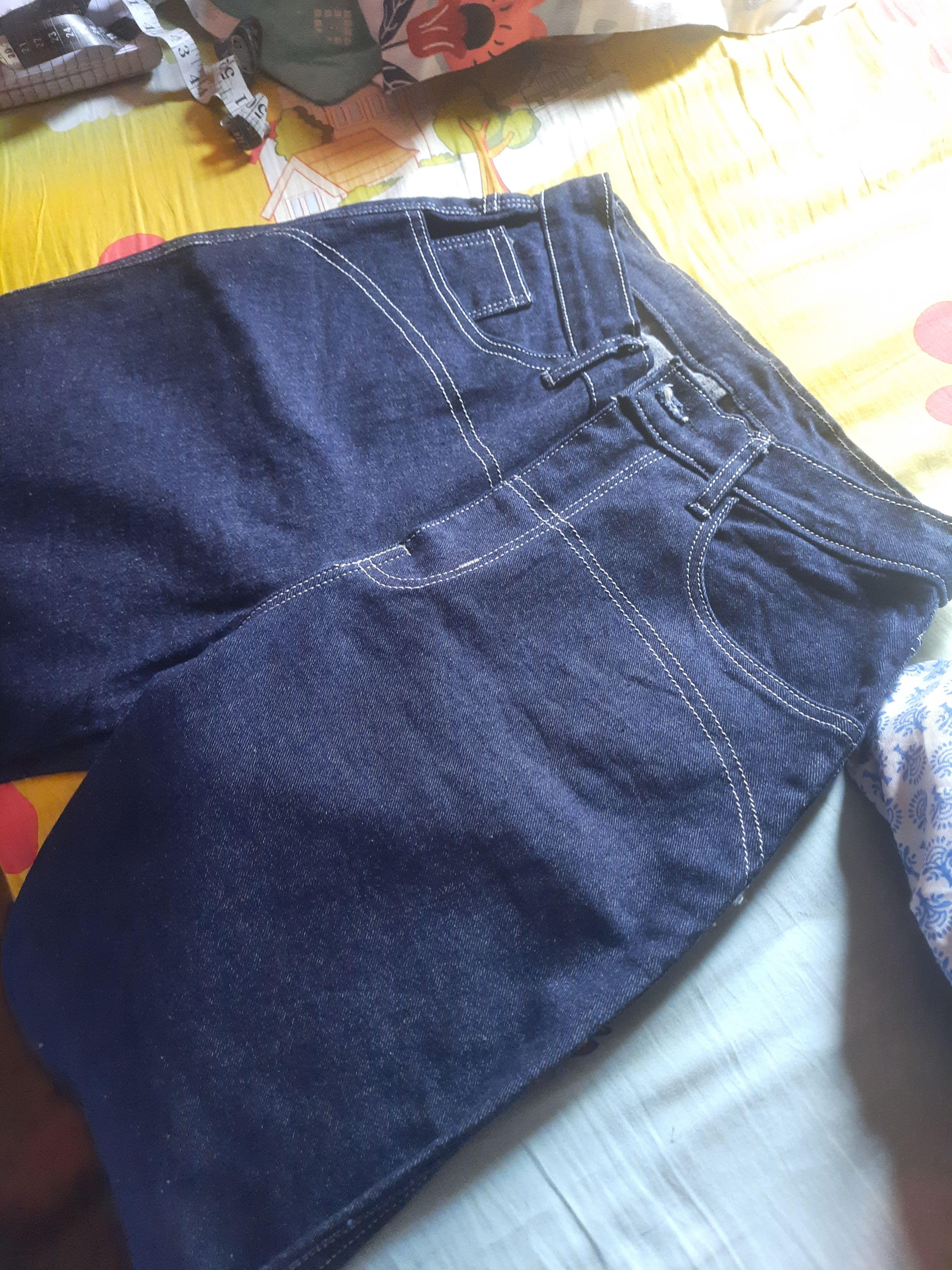 Dark Wash Jeans - Thumbnail 4