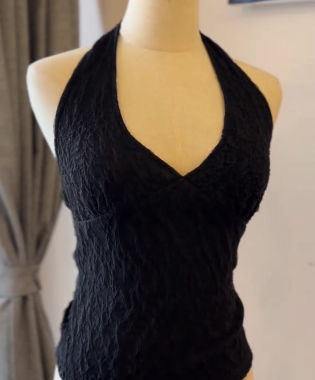 Black Halter Top - Thumbnail 3