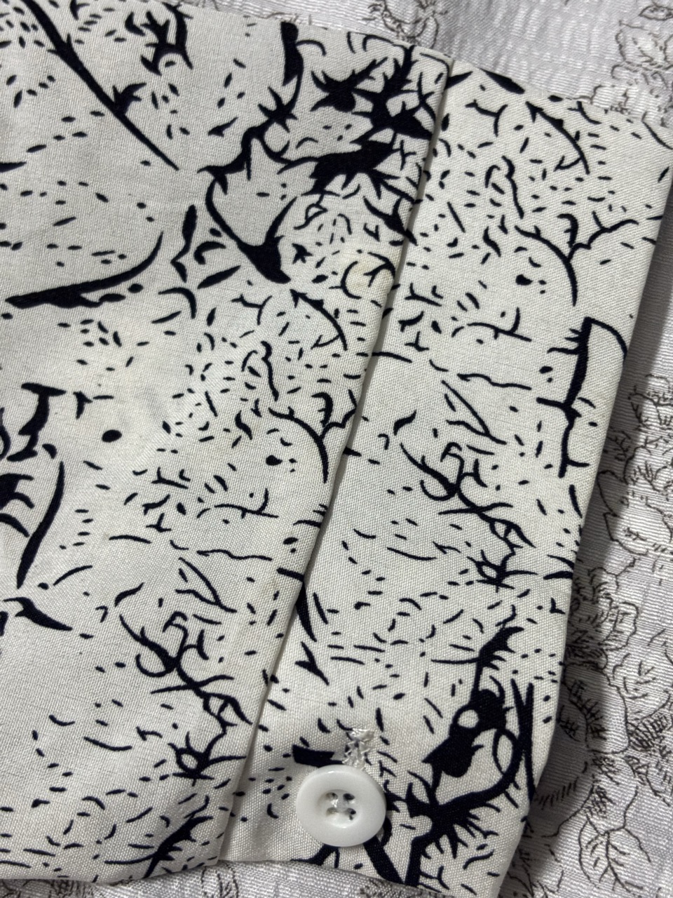 Shirt - Thumbnail 4