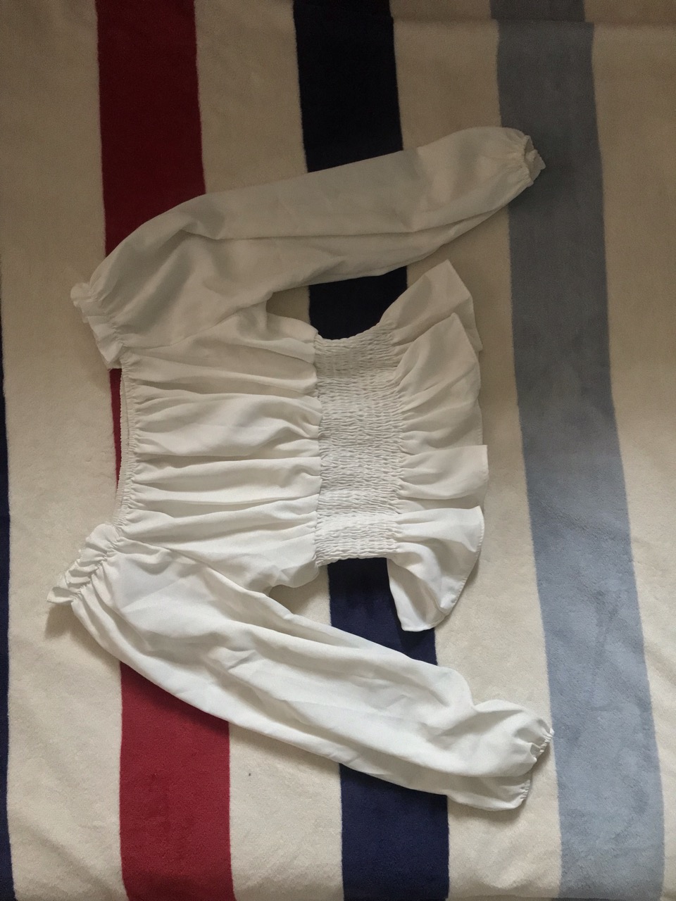 Offshoulder Top - Thumbnail 3