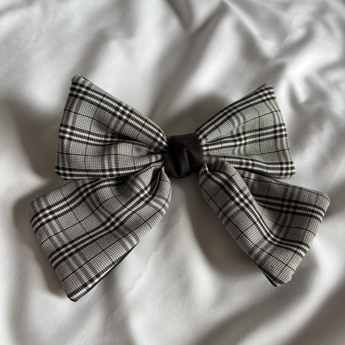 check pattern bow clip