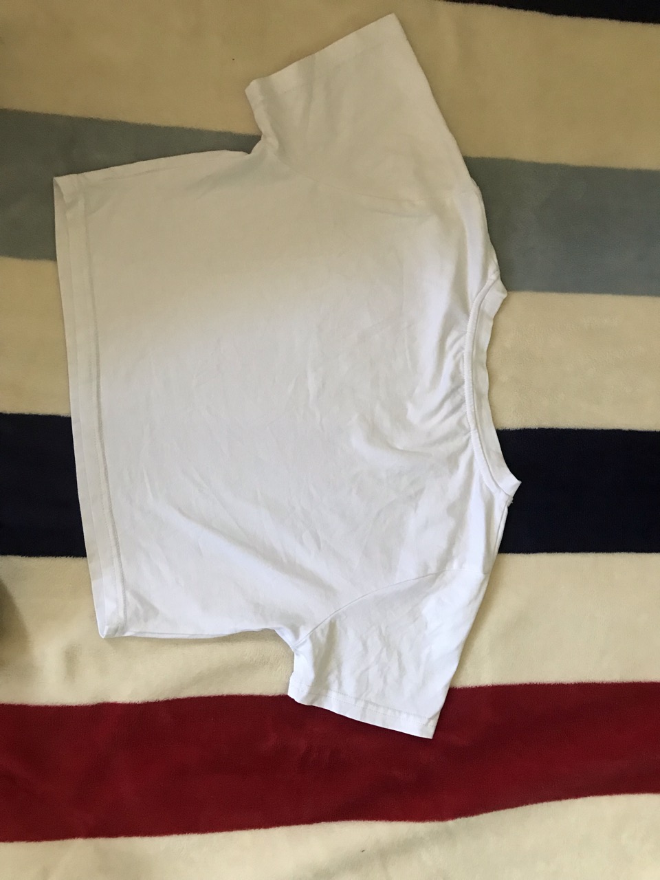 Basic White CropTee - Thumbnail 4