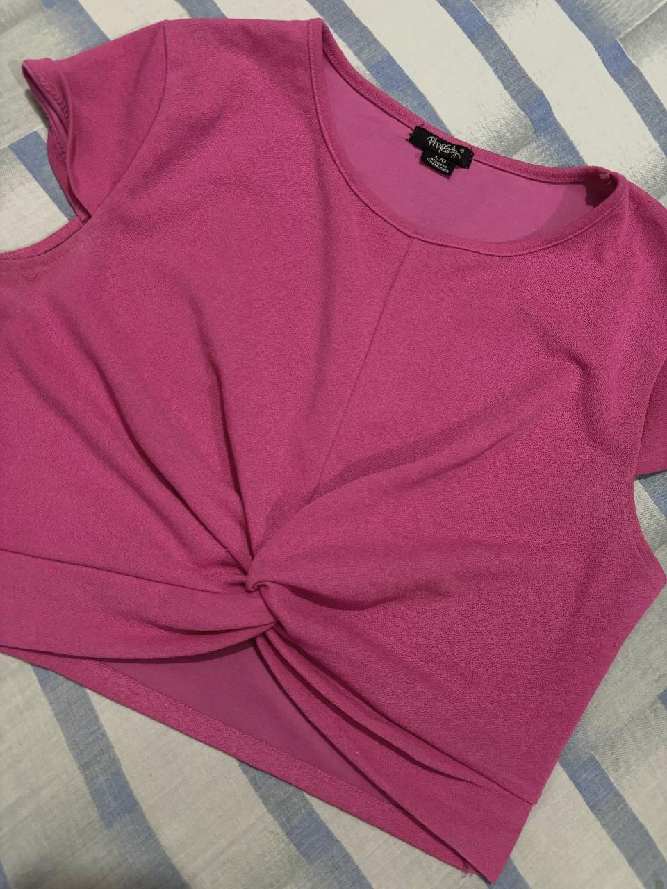 Crop Top - Thumbnail 2
