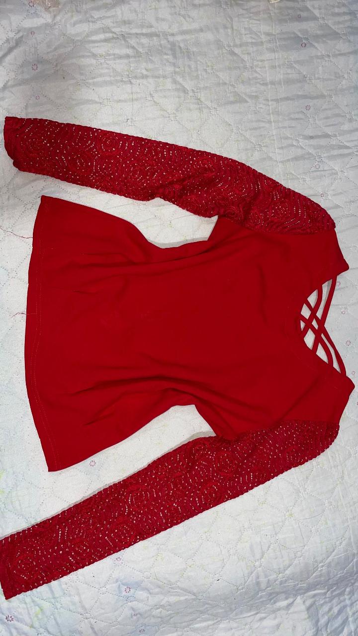 Red Tshirt With Lace At Back - Thumbnail 2