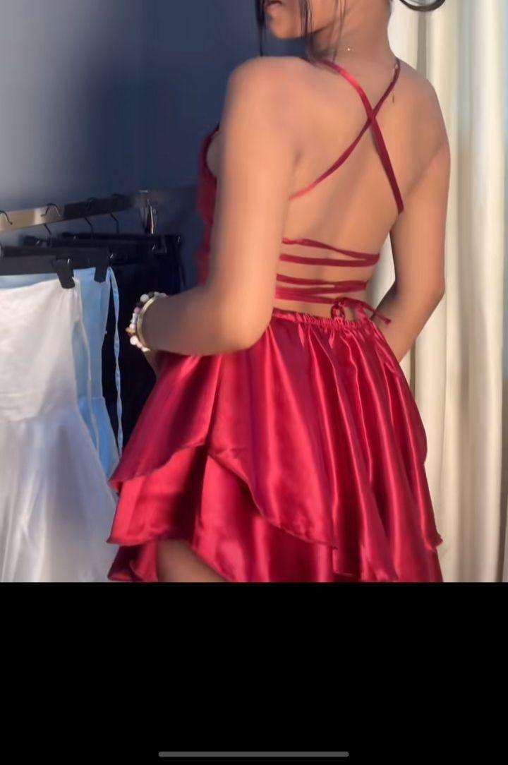 satin backless mini dress in maroon color - Thumbnail 4