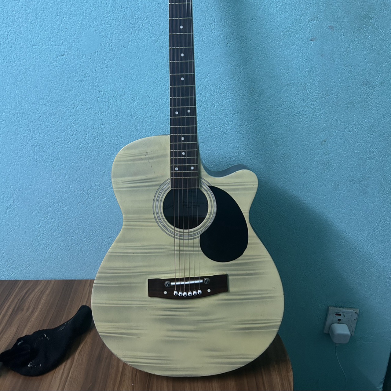 The Himalayan Guitar - Image 1