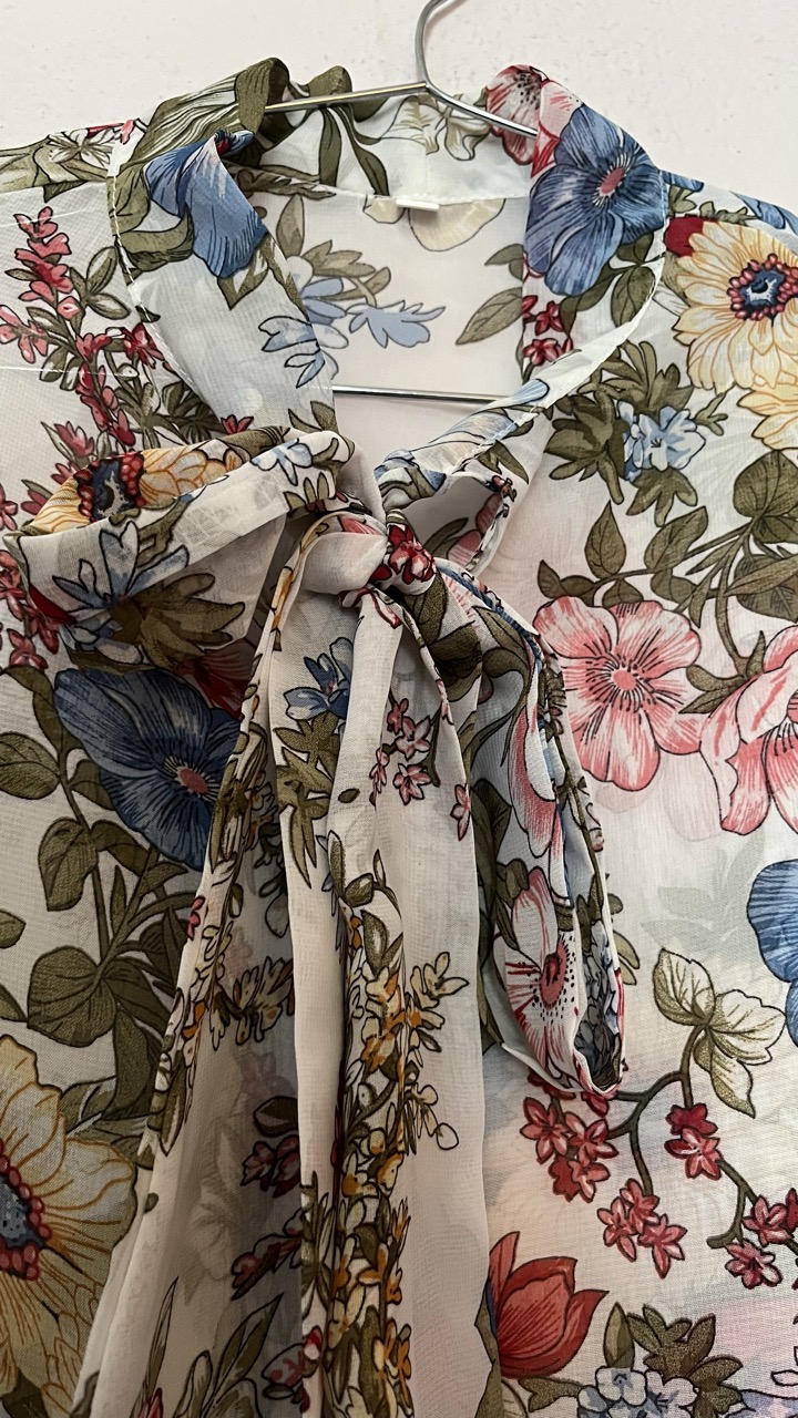 Floral Front Tie Top - Thumbnail 3