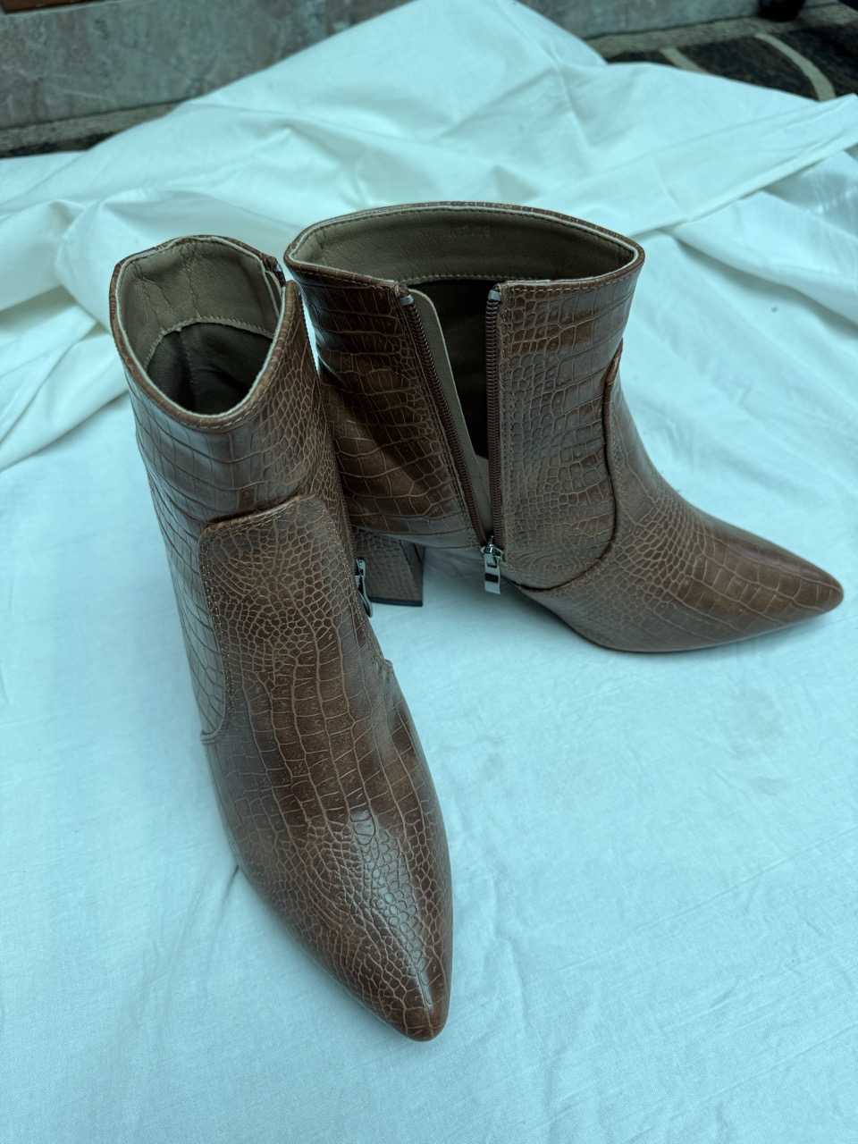 Boots (unused ) - Thumbnail 2