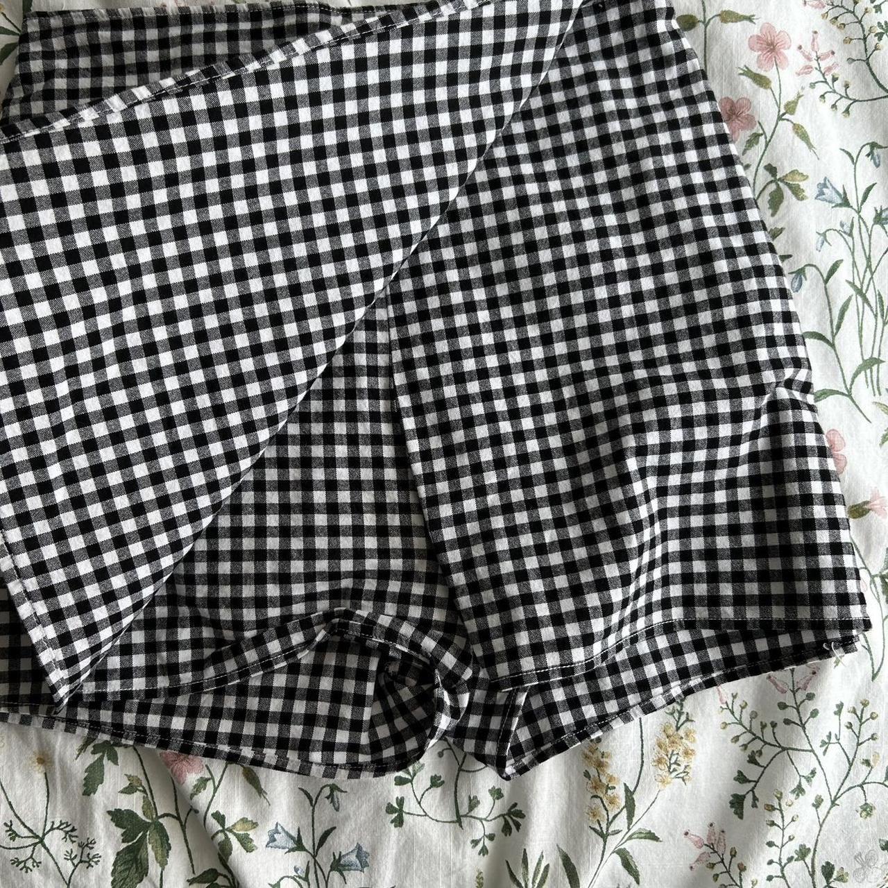 Skirt With Shorts Attached - Thumbnail 2