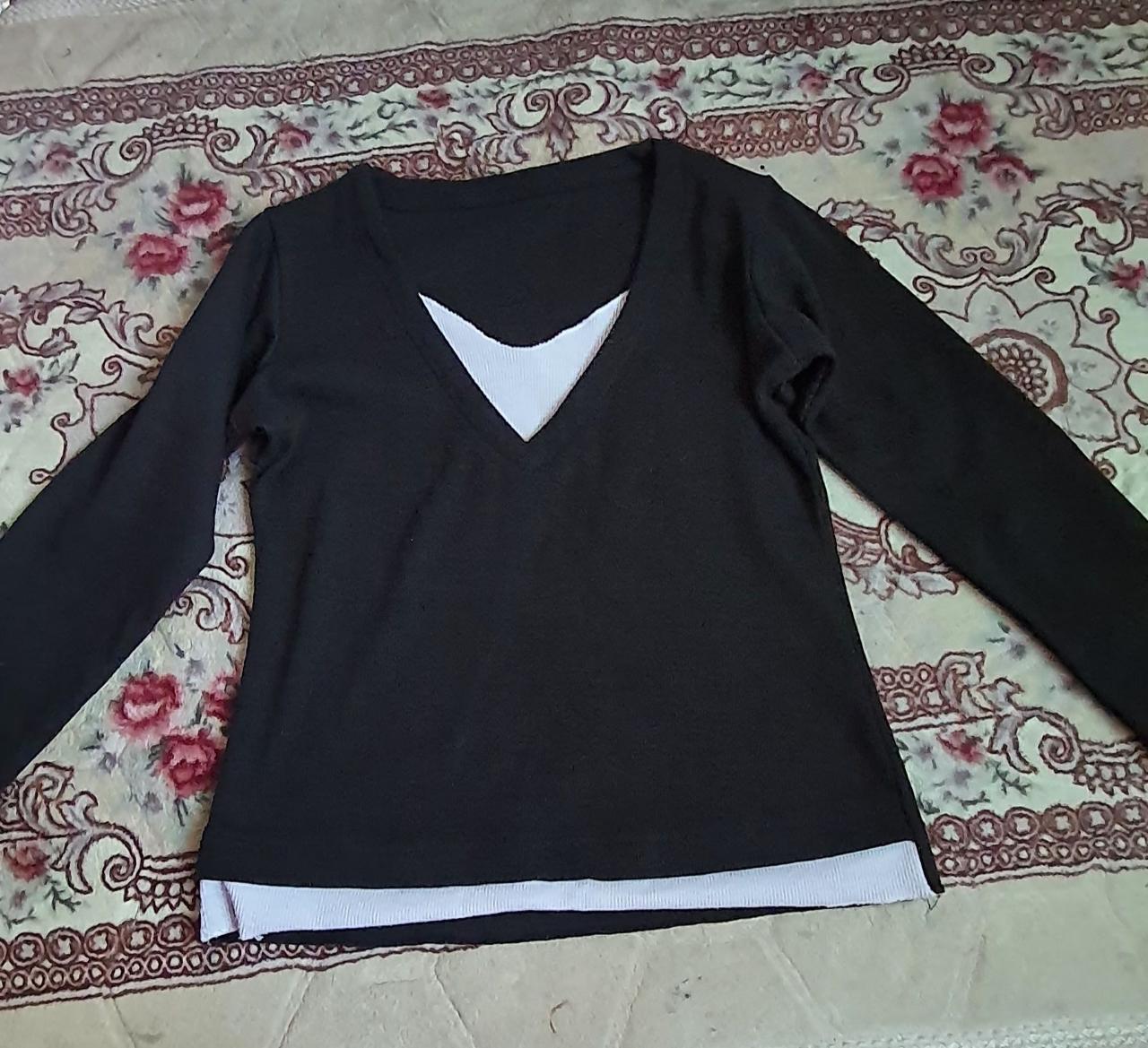 Black Tee