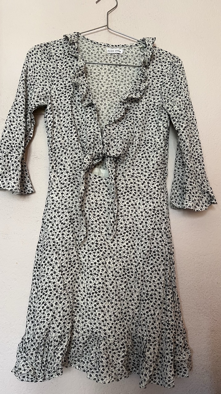 A Floral dress. - Thumbnail 2