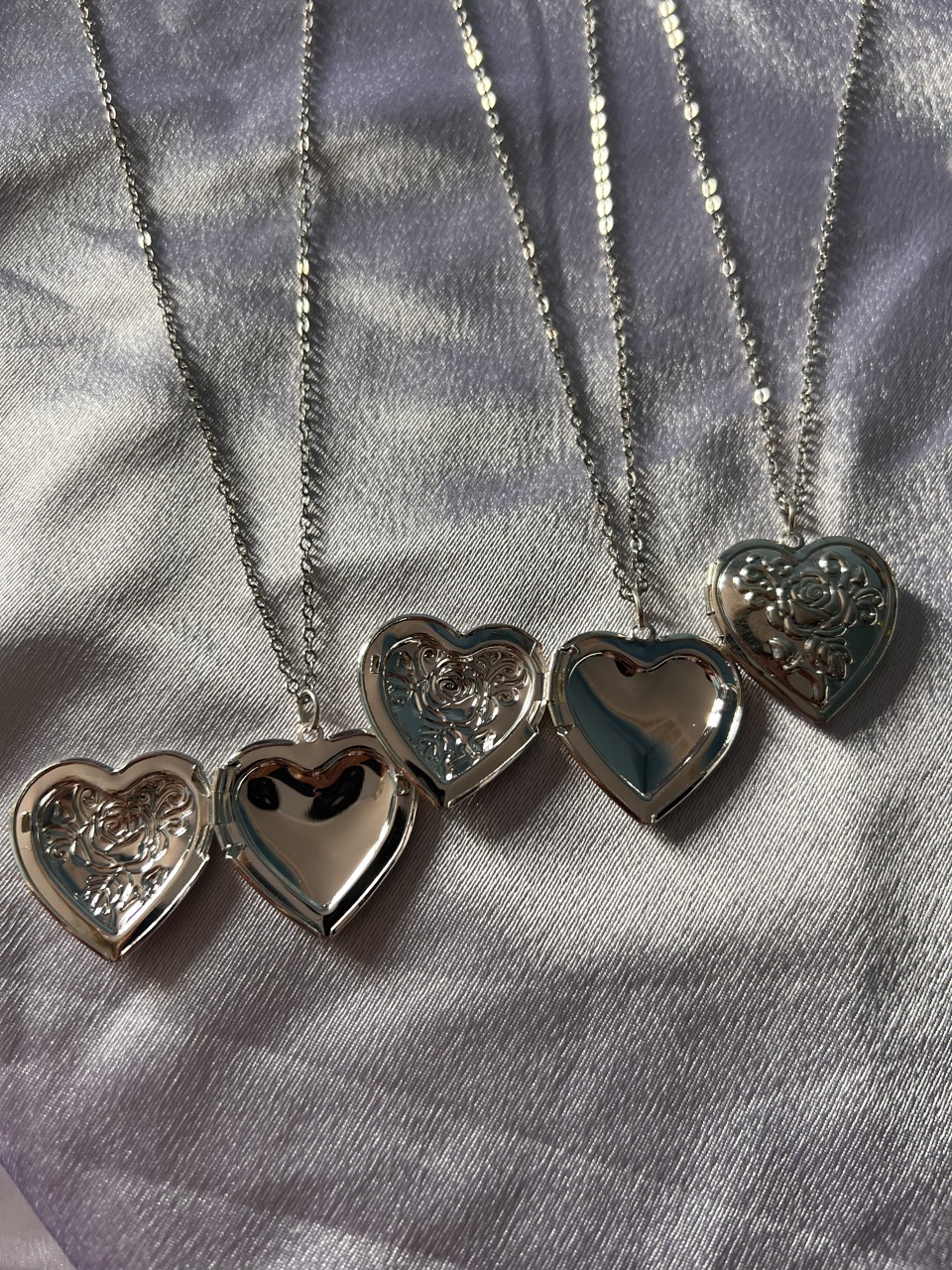 Heart Shaped Necklace - Thumbnail 3