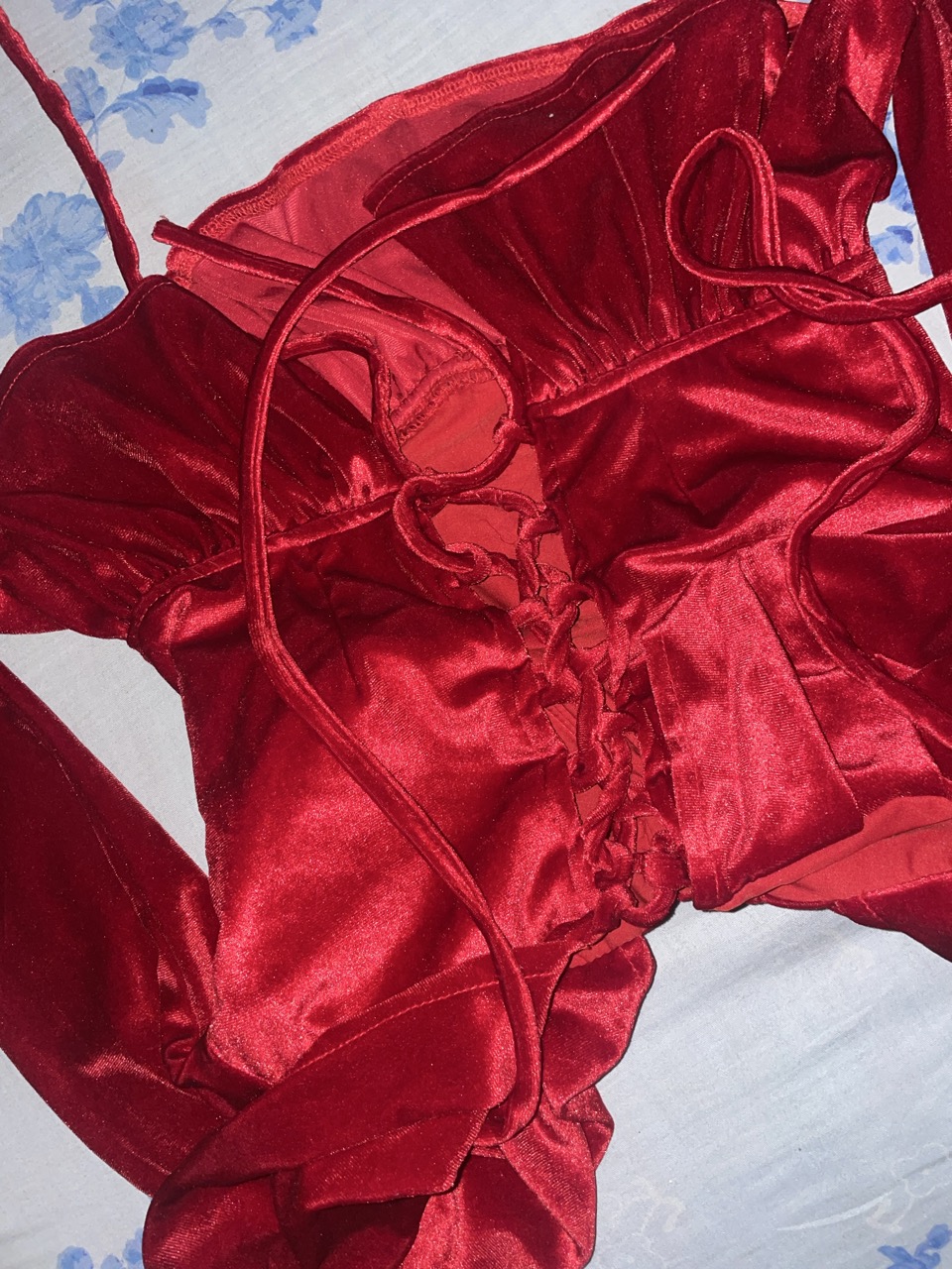 Belle Red Top - Thumbnail 3