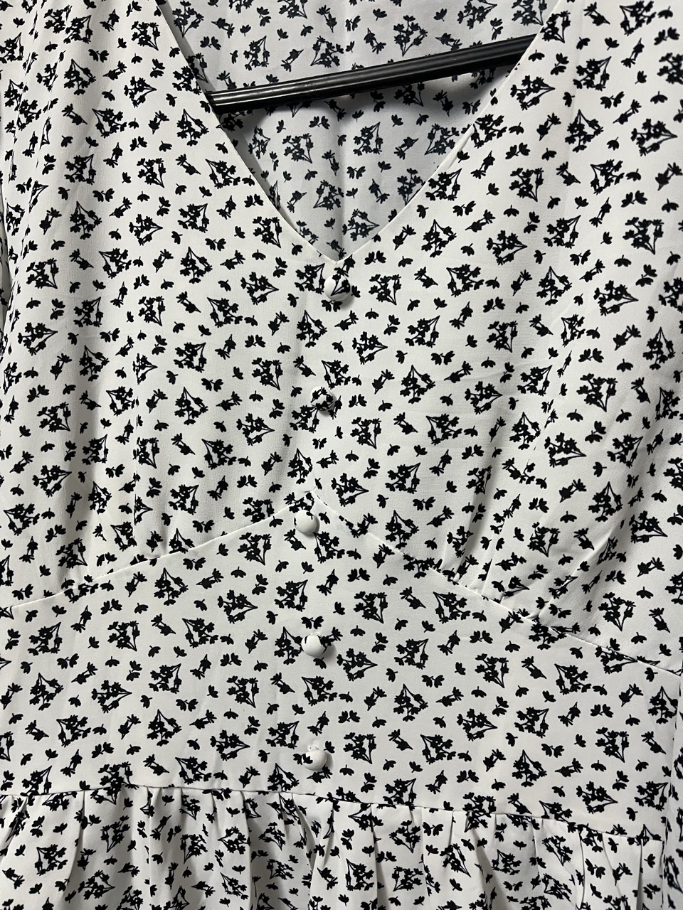 Dress - Thumbnail 4